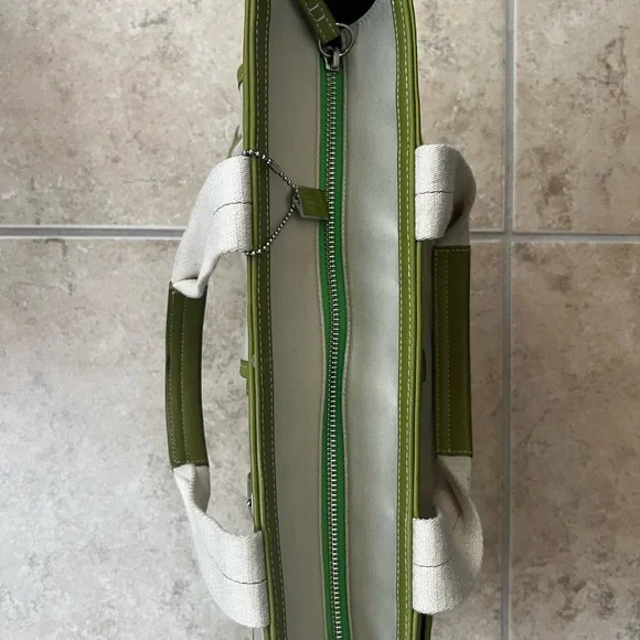 Coach Cream and Green Tote Bag - Picture 7 of 15